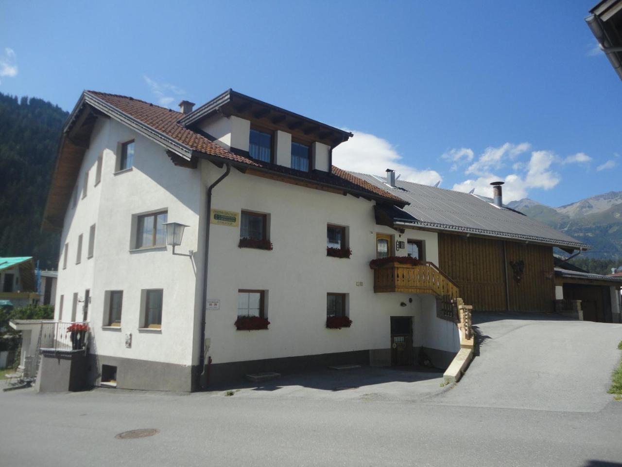 Appartements Klapeer Nauders Exteriör bild